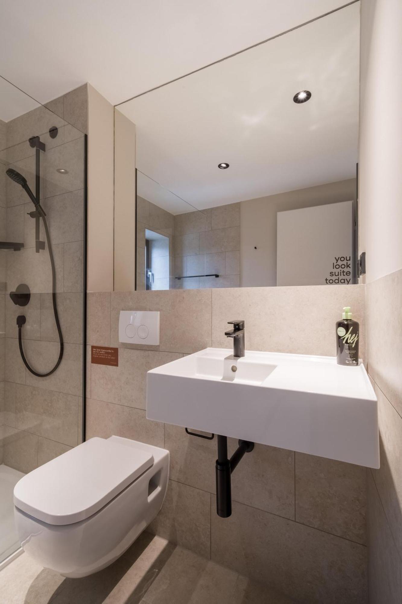 Limehome Saarbruecken Berliner Promenade Номер фото