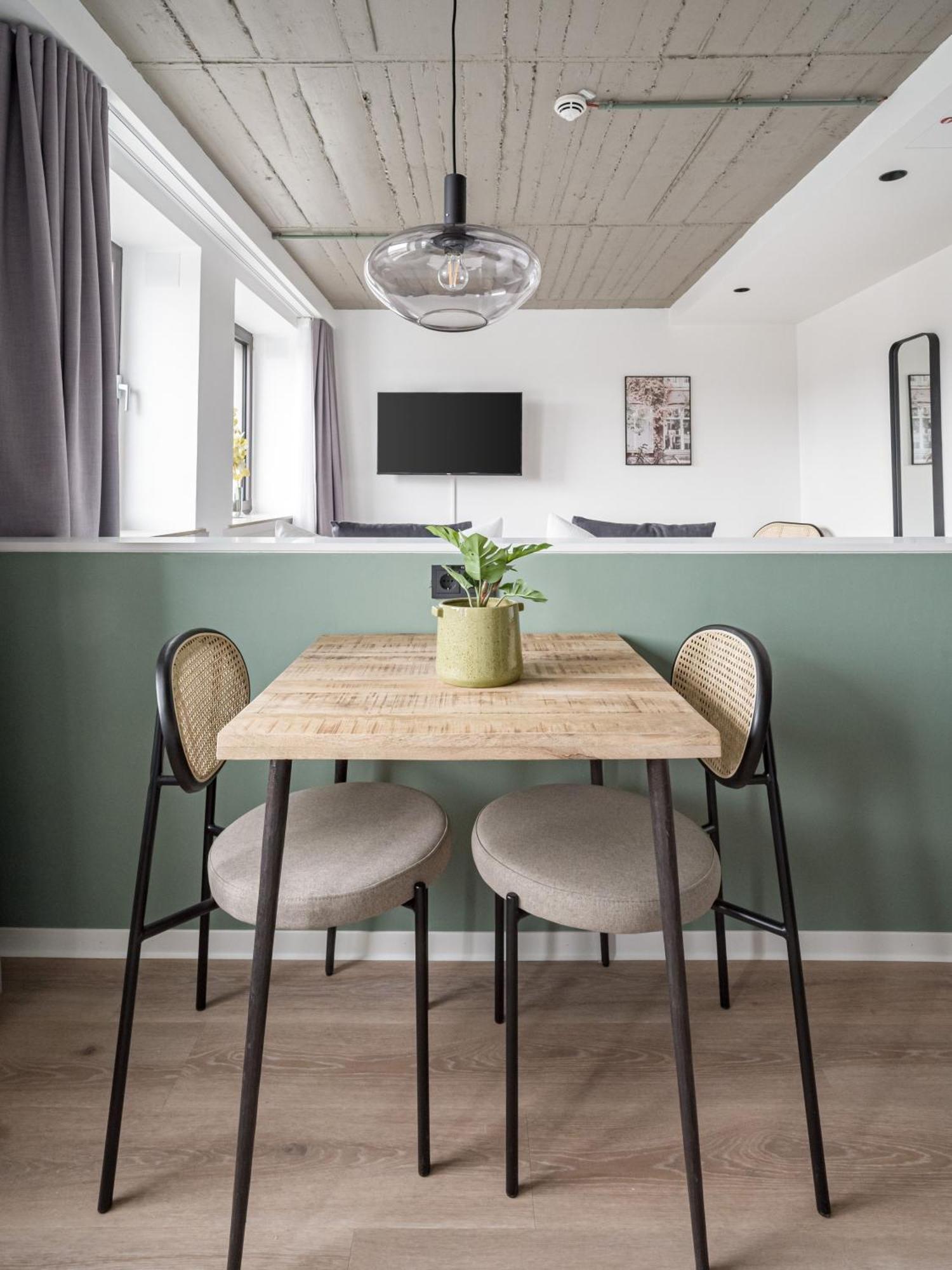 Limehome Saarbruecken Berliner Promenade Номер фото