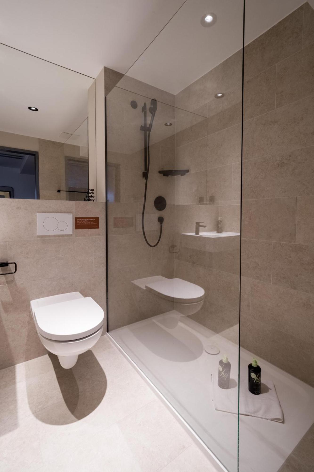 Limehome Saarbruecken Berliner Promenade Номер фото