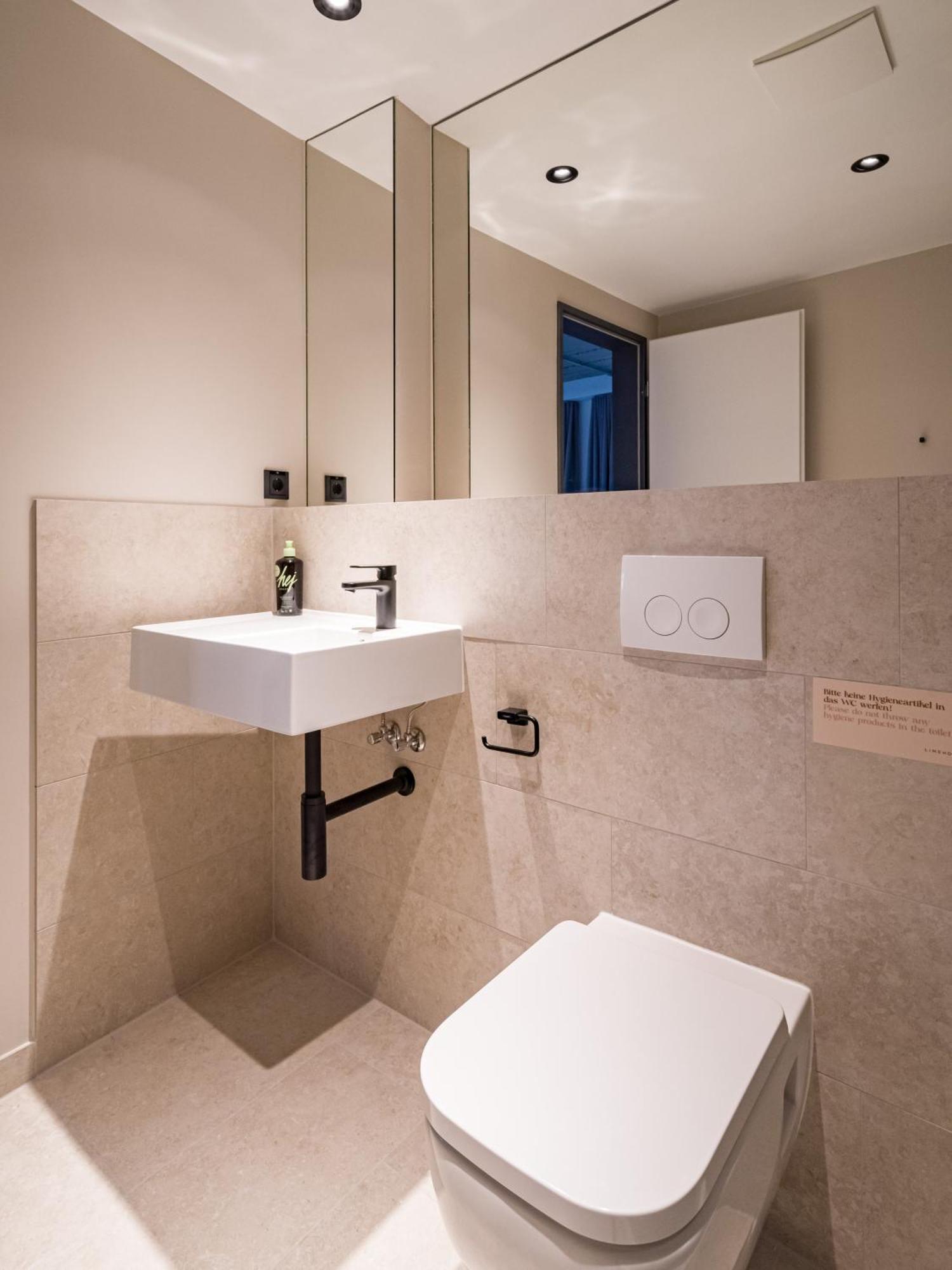 Limehome Saarbruecken Berliner Promenade Номер фото