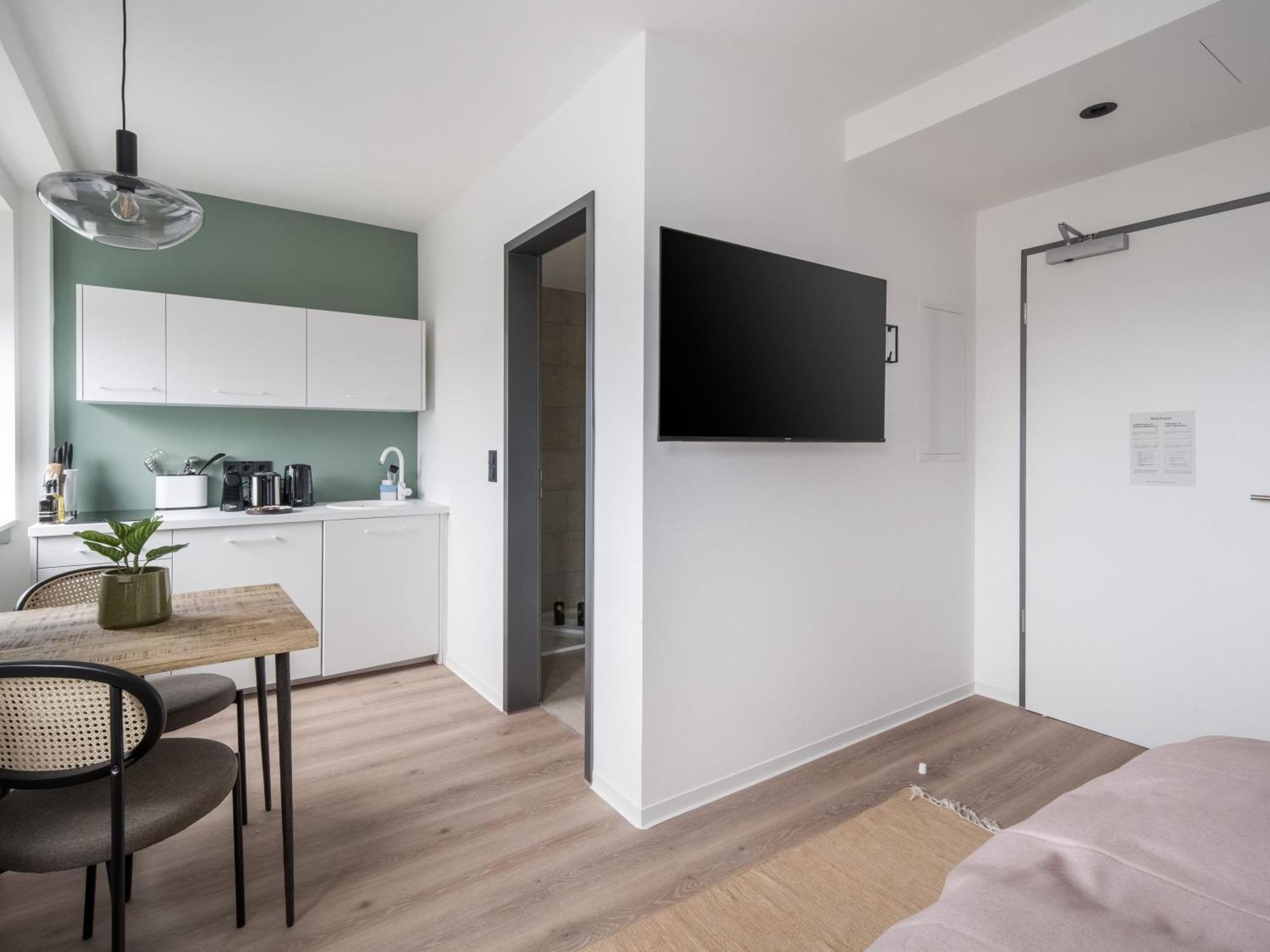 Limehome Saarbruecken Berliner Promenade Номер фото