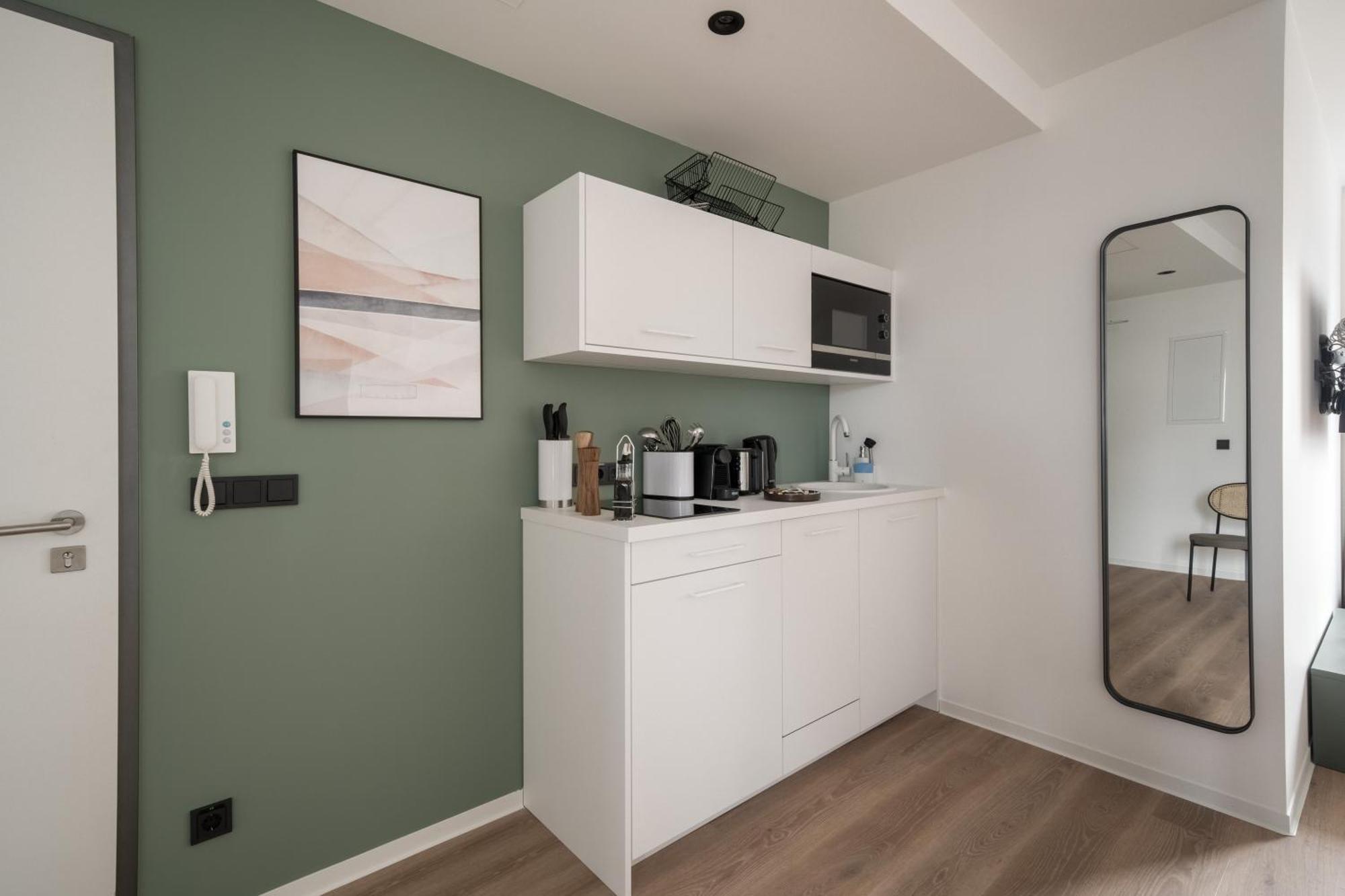 Limehome Saarbruecken Berliner Promenade Номер фото